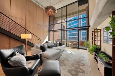 /international/us/1999-mckinney-avenue-dallas-tx-110120065161/