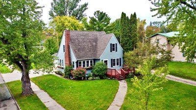 /international/us/21-1st-street-se-aitkin-mn-110119989925/