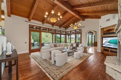 /international/us/7090-via-guadalupe-rancho-santa-fe-ca-110108334055/