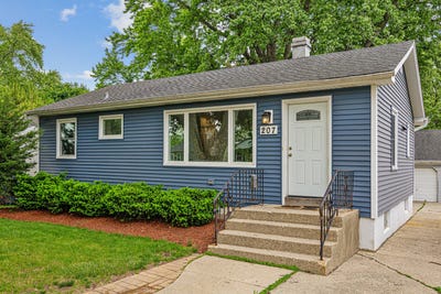 /international/us/207-n-crest-avenue-bartlett-il-110108207078/