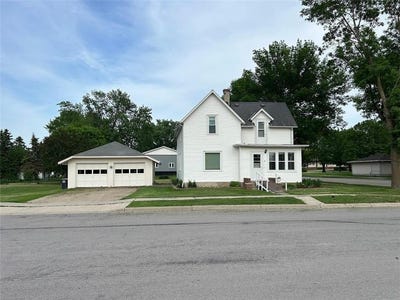 /international/us/10-park-street-n-fairfax-mn-110108412504/