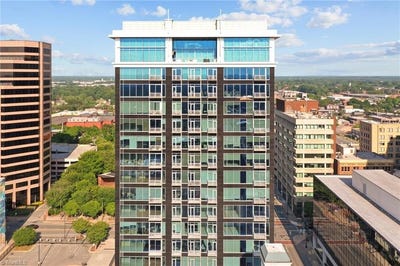 /international/us/201-n-elm-street-greensboro-nc-110105508903/
