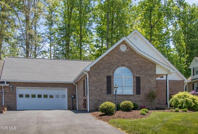 /international/us/16297-greenevers-court-abingdon-va-110107723437/