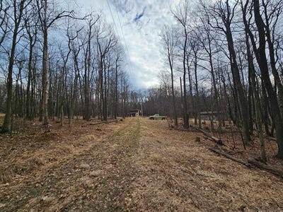/international/us/226-podlucky-lane-windber-pa-110098423929/