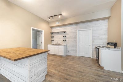 /international/us/10576-highway-pp-poplar-bluff-mo-110101170839/