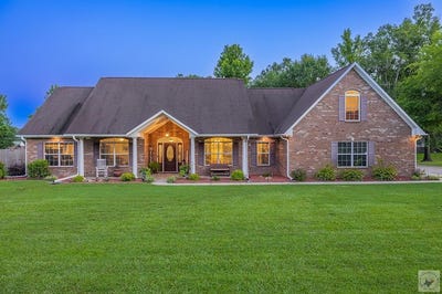 /international/us/325-shirley-lane-texarkana-tx-110108933207/