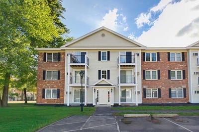 /international/us/2-northbrook-drive-manchester-nh-110119959277/