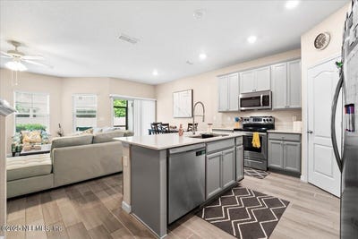 /international/us/1686-pottsburg-point-drive-jacksonville-fl-110099602309/