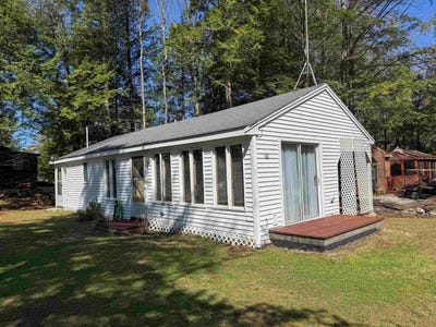 /international/us/60-fern-circle-fitzwilliam-nh-110107554812/