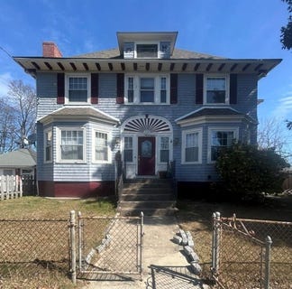 /international/us/172-central-avenue-east-providence-ri-110107037194/