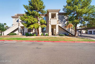 /international/us/1941-s-pierpont-drive-mesa-az-110120459216/
