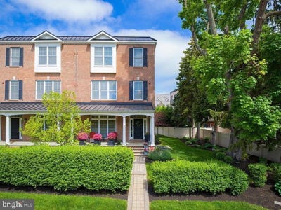 /international/us/18-s-roberts-road-bryn-mawr-pa-110100477943/