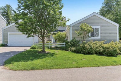 /international/us/19-oak-creek-trail-madison-wi-110108412796/