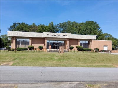 /international/us/220-n-12th-street-lanett-al-110087980541/