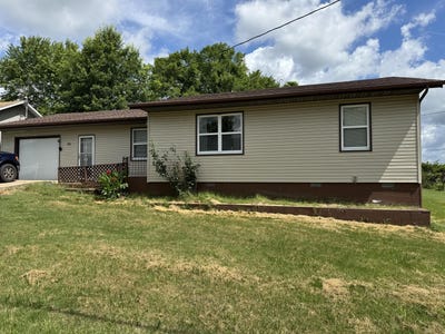 /international/us/806-lathrop-avenue-ava-mo-110108026332/