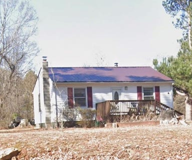 /international/us/2465-averett-church-road-nelson-va-110102621810/