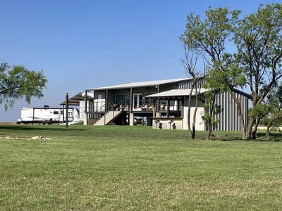 /international/us/698-blue-cat-boulevard-haskell-tx-110107503897/