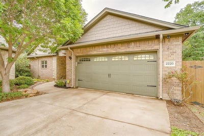/international/us/2220-cobblestone-court-granbury-tx-110108259162/