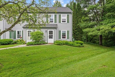 /international/us/35-brickyard-road-essex-vt-110109134488/