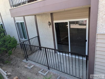 /international/us/1544-bench-road-pocatello-id-110108392030/