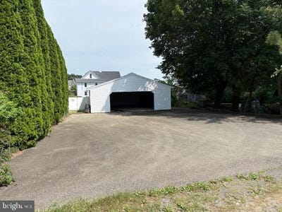 /international/us/5734-route-873-schnecksville-pa-110100891393/