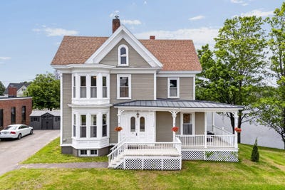 /international/us/114-n-main-street-pittsfield-me-110108446811/