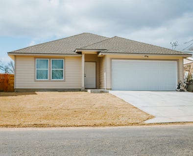 /international/us/2001-cedar-park-kingsland-tx-110097937629/