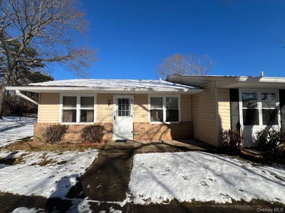 /international/us/432a-falmouth-court-ridge-ny-110104438993/