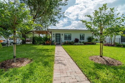 /international/us/301-s-swinton-avenue-delray-beach-fl-110106440177/