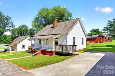 /international/us/35-second-street-marion-nc-110107940884/