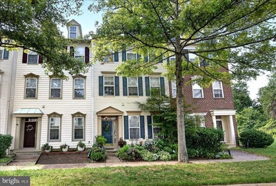 /international/us/26129-nimbleton-square-chantilly-va-110120421935/