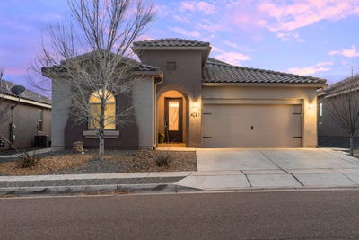 /international/us/4081-mountain-trail-loop-ne-rio-rancho-nm-110105727008/