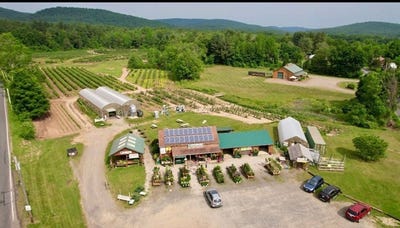 /international/us/336-russellville-road-westfield-ma-110100359964/