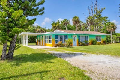 /international/us/156-myakka-drive-venice-fl-110100998521/