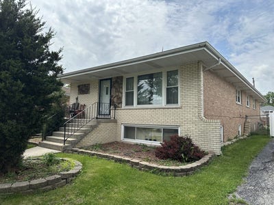 /international/us/7942-nagle-avenue-burbank-il-110108177044/