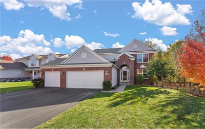 /international/us/2430-golf-drive-woodbury-mn-110105853913/