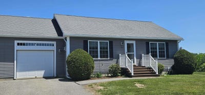 /international/us/93-streamside-lane-bangor-me-110108813850/