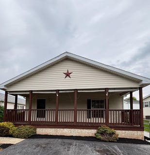 /international/us/104-boyer-road-royersford-pa-110106448439/
