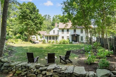 /international/us/8061-post-road-north-kingstown-ri-110101363573/?lang=id