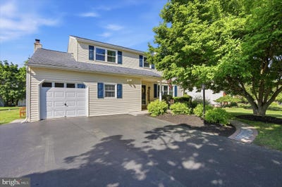 /international/us/1013-bunting-road-norristown-pa-110108416920/