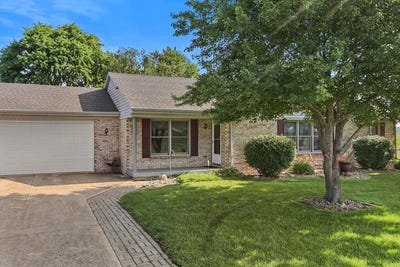 /international/us/608-e-oaks-road-urbana-il-110110038986/