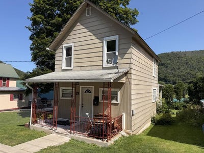 /international/us/10-first-st-galeton-pa-110119528260/