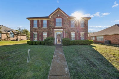 /international/us/1203-white-drive-cedar-hill-tx-110120563179/