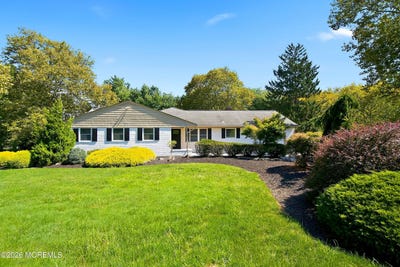 /international/us/29-centerville-road-holmdel-nj-110110105042/