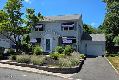 /international/us/35-hendrickson-place-fair-haven-nj-110108882131/