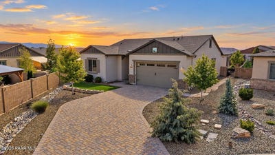 /international/us/8767-n-peaceful-valley-way-prescott-valley-az-110120532526/
