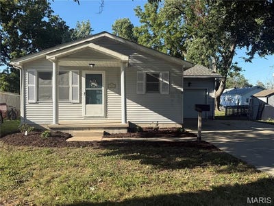 /international/us/1005-w-pine-street-jerseyville-il-110119958595/