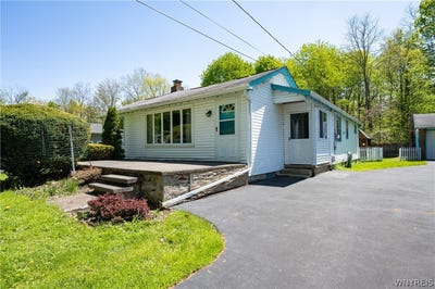 /international/us/1373-elwood-drive-derby-ny-110107894990/