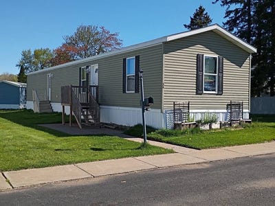 /international/us/100-7th-ave-south-park-falls-wi-110106784031/