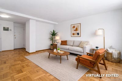 /international/us/21-80-33rd-road-astoria-ny-110107440081/